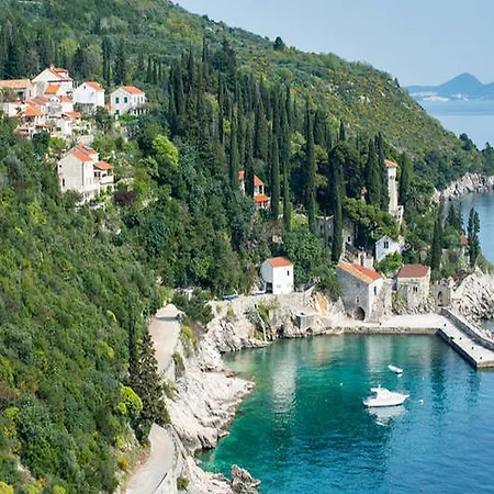 Platanus Nyaraló Trsteno