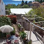 Holiday home Platanus Trsteno